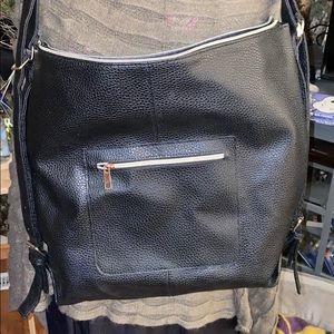 Large shoulderbag/backpack vegan leather